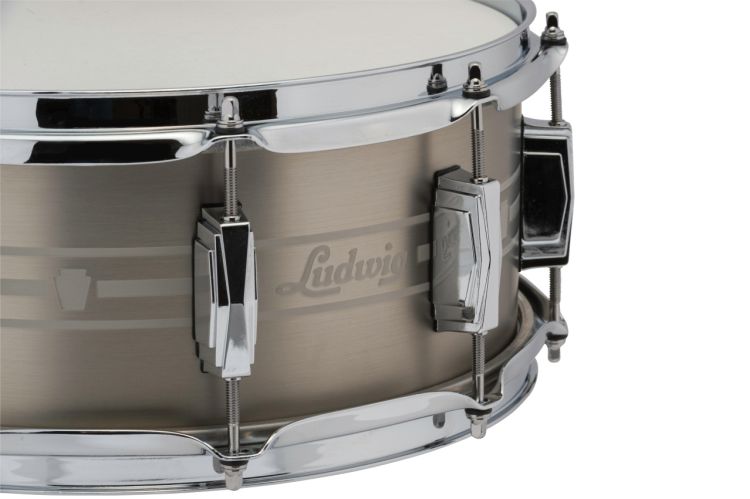 Snaredrum-Ludwig-Heirloom-14x5-5-_0009.jpg